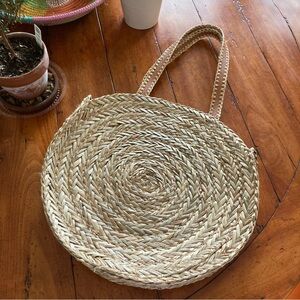 NWOT Universal Thread Natural Straw Woven Bag